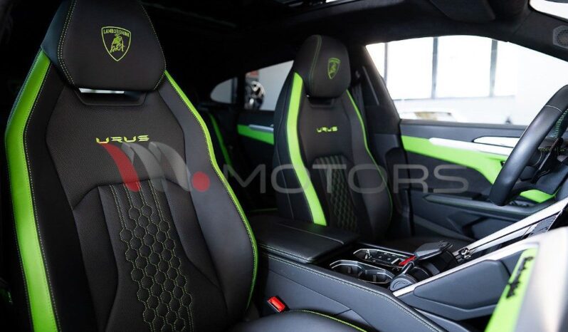 LAMBORGHINI Urus S 4.0 V8 666 CV pieno