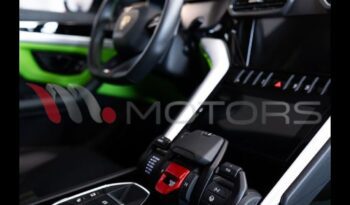 LAMBORGHINI Urus S 4.0 V8 666 CV pieno