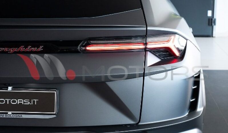 LAMBORGHINI Urus S 4.0 V8 666 CV pieno
