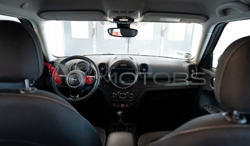 MINI Countryman 1.5 D Business my18 pieno