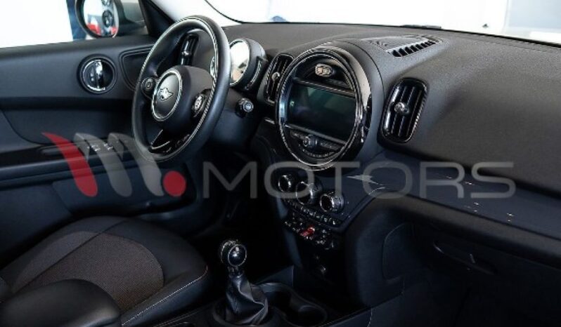 MINI Countryman 1.5 D Business my18 pieno