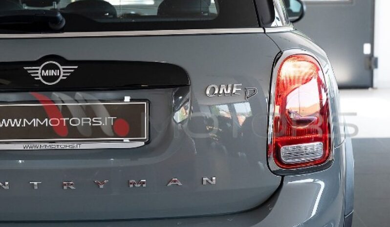 MINI Countryman 1.5 D Business my18 pieno