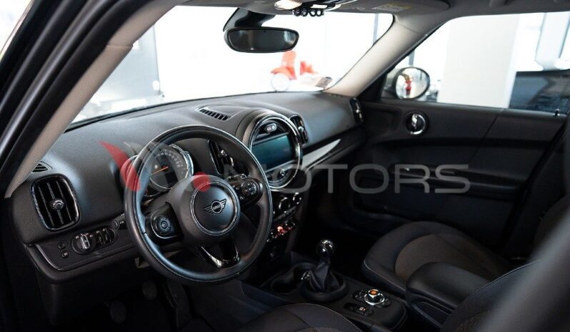 MINI Countryman 1.5 D Business my18 pieno