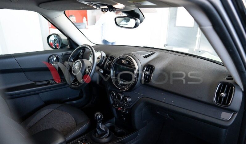 MINI Countryman 1.5 D Business my18 pieno