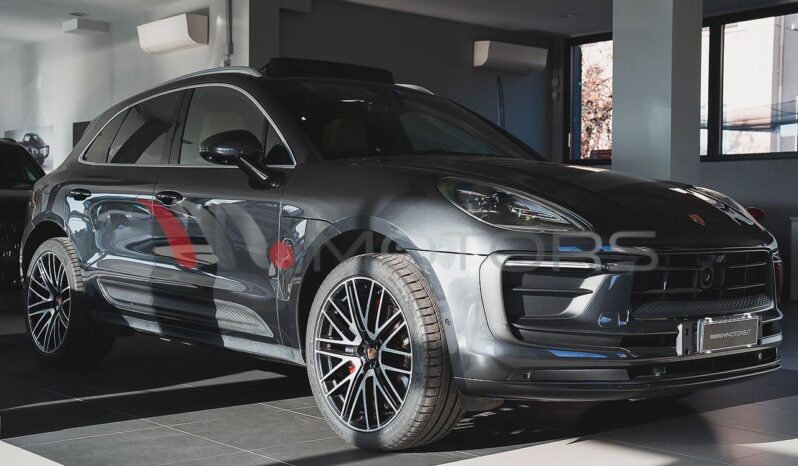 PORSCHE Macan 2.0