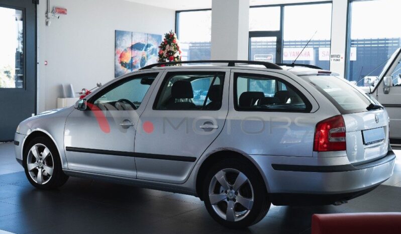 SKODA Octavia 2.0 TDI DSG Wagon Elegance pieno