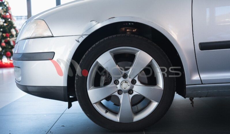 SKODA Octavia 2.0 TDI DSG Wagon Elegance pieno