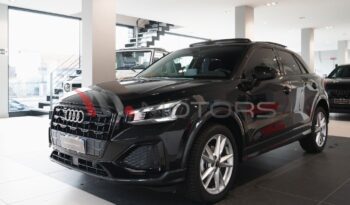 AUDI Q2 30 TDI Identity Black pieno