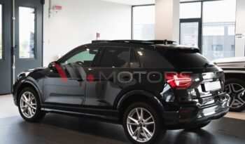 AUDI Q2 30 TDI Identity Black pieno