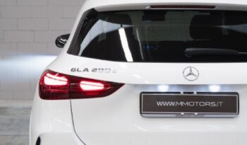MERCEDES-BENZ GLA 200 d Automatic AMG Line Premium Plus pieno